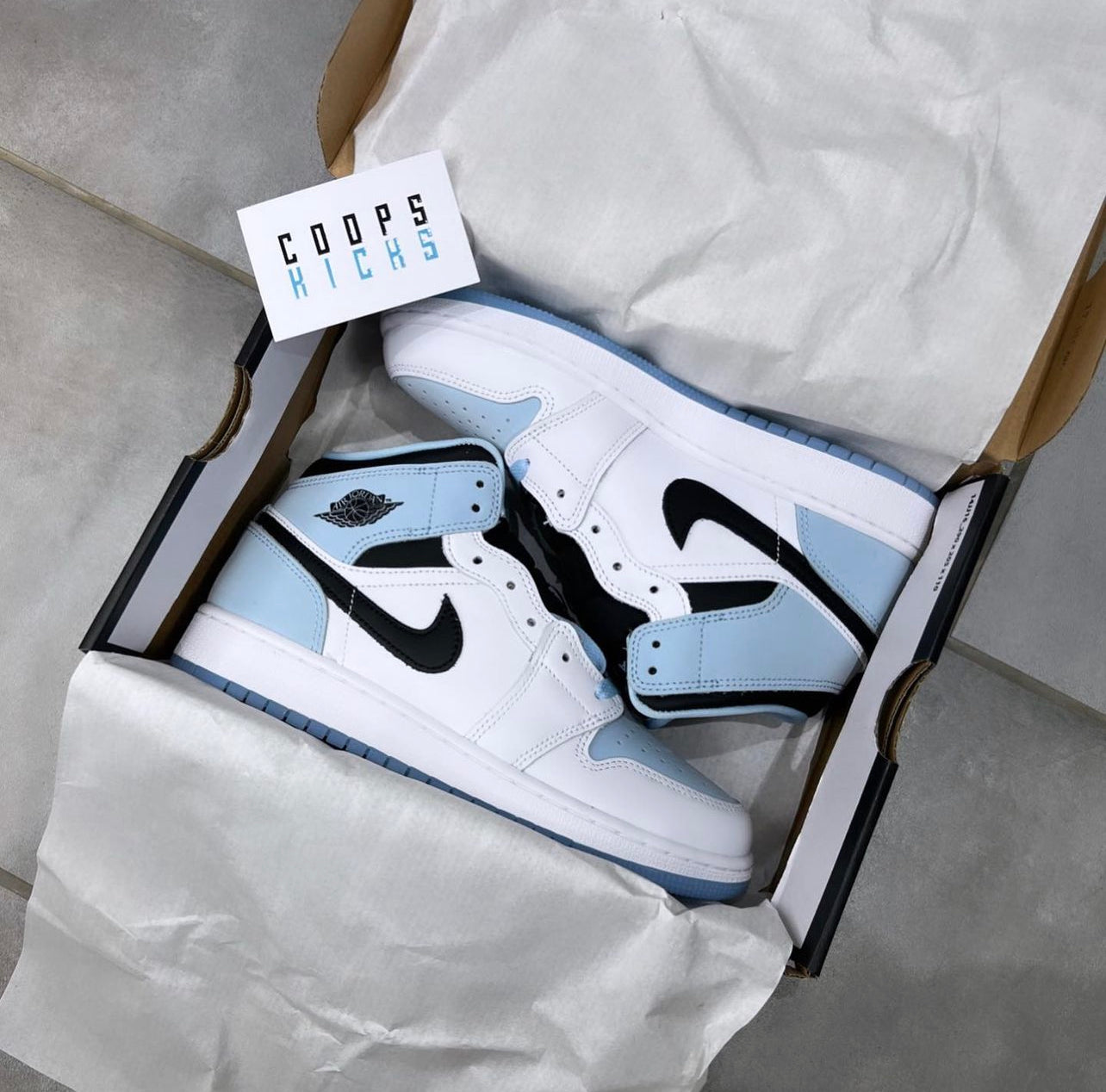 Air Jordan 1 Mid GS 'White Ice Blue'